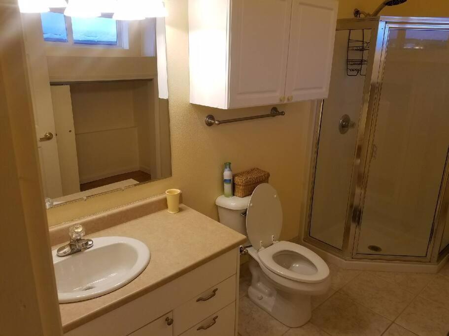 Kelli Creek Cottage - Reduced Price On Tours Juneau Habitación foto