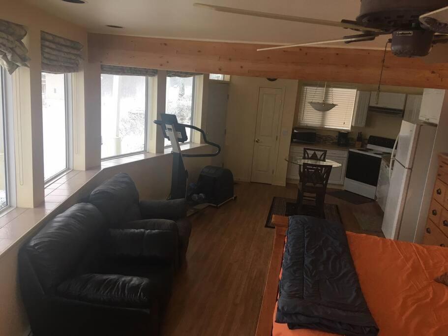 Kelli Creek Cottage - Reduced Price On Tours Juneau Habitación foto